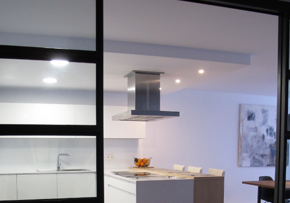 Atlántico blanco con encimera white silestone 9 Trabe Cocinas Lugo