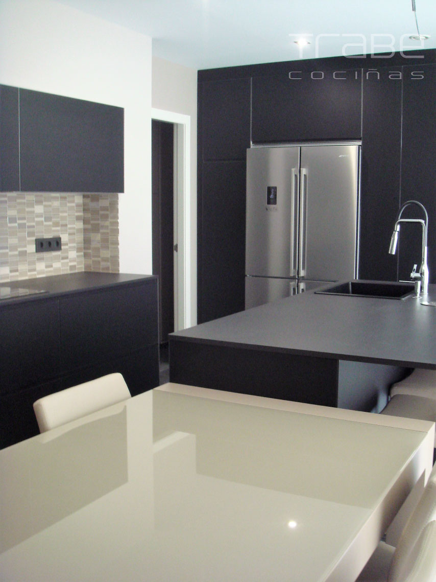 cocinas lugo alboran cristal mate dekton